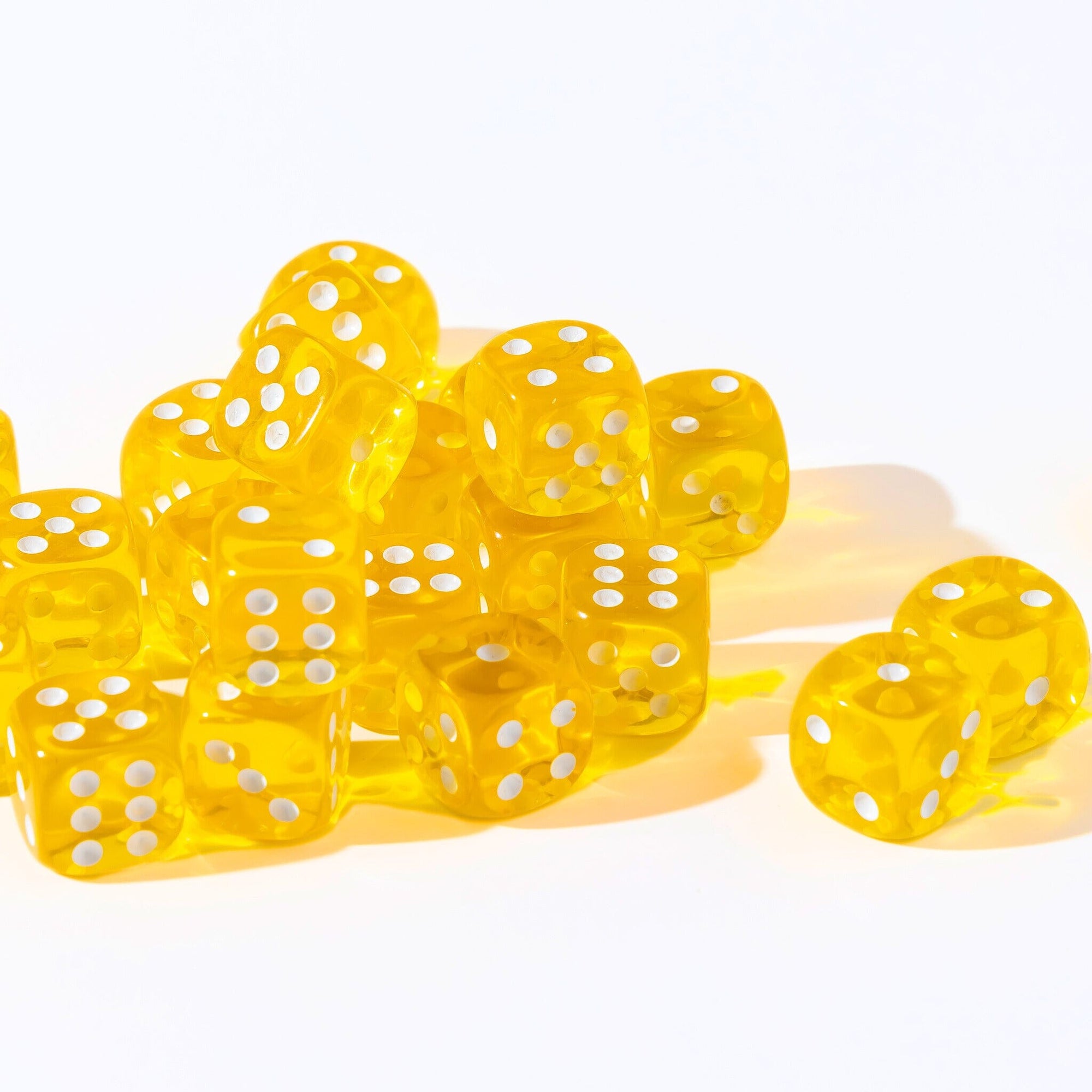 12mm D6 - Translucent Yellow - 25 Count Bag