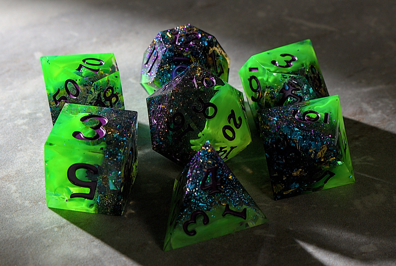 Cauldron Smoke Sharp Edge Dice Set