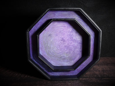 Color Shift Wolf Dice Tray With Starfield Base